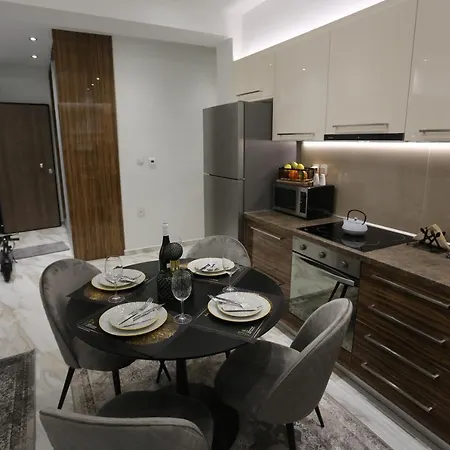 La Luxury Trekke