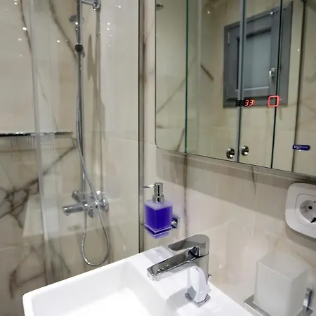 La Luxury Trekke شقة لاريسا